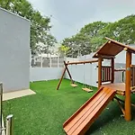 Apartamento Novo, Acongegante E Bem Localizado 405