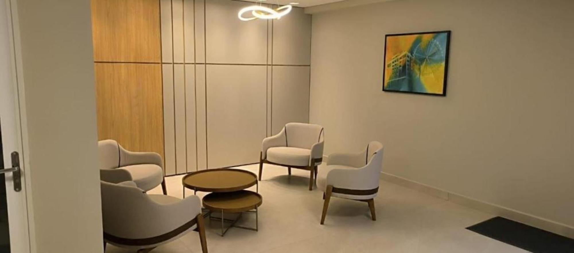 Apartamento Novo, Acongegante E Bem Localizado 405 *