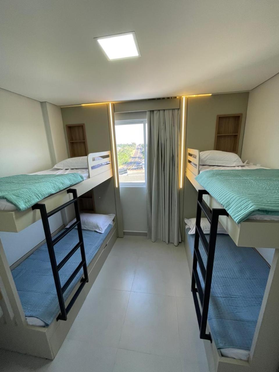 Apartamento Novo, Acongegante E Bem Localizado 405